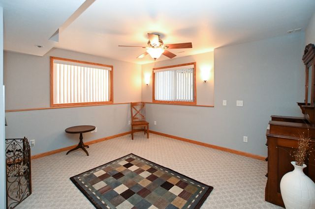 1835 Somerset Drive, Marion, IA 52302