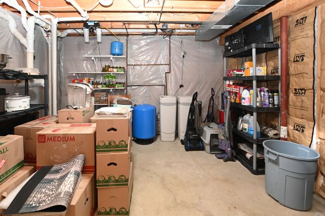 1835 Somerset Drive, Marion, IA 52302