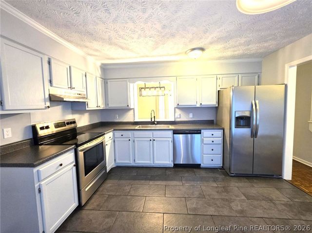 6812 Saint Julian Way, Fayetteville, NC 28314