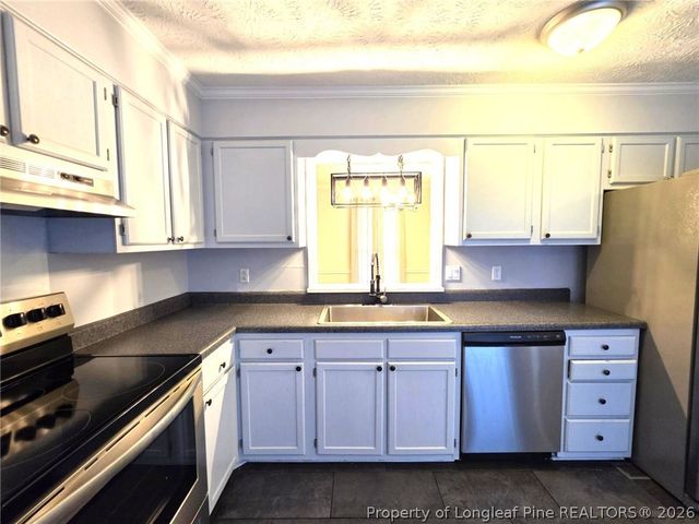 6812 Saint Julian Way, Fayetteville, NC 28314