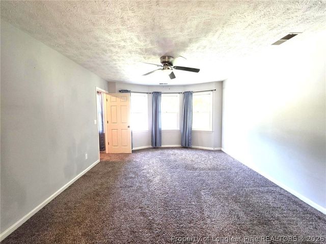 6812 Saint Julian Way, Fayetteville, NC 28314