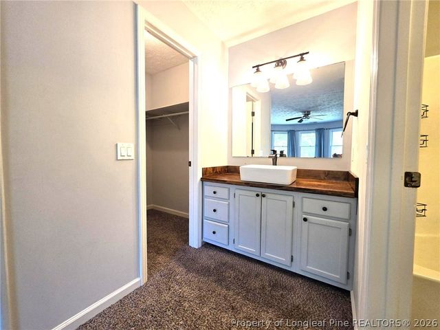 6812 Saint Julian Way, Fayetteville, NC 28314