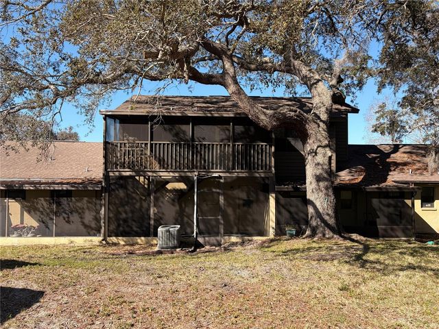 533 E CURLEW PLACE 533, Tarpon Springs, FL 34689