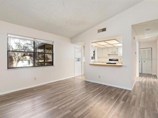 533 E CURLEW PLACE 533, Tarpon Springs, FL 34689