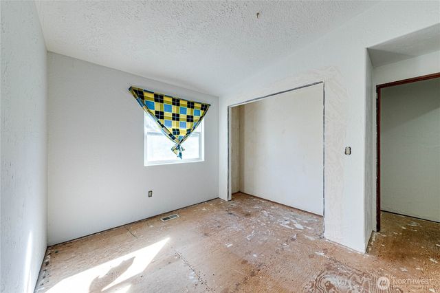 3962 Deer Park Road, Port Angeles, WA 98362