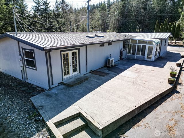 3962 Deer Park Road, Port Angeles, WA 98362