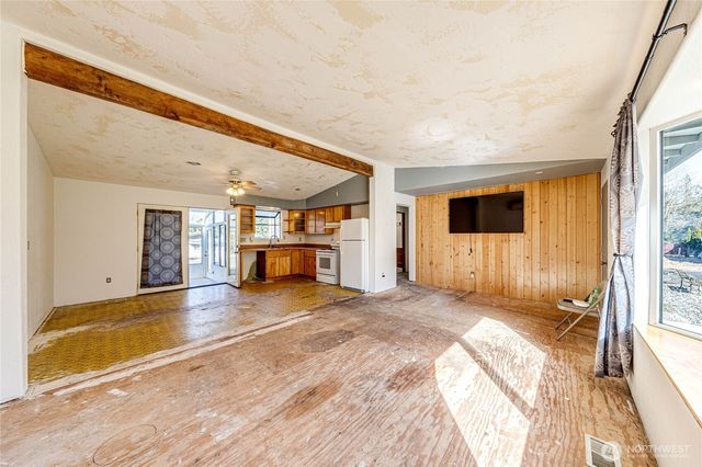 3962 Deer Park Road, Port Angeles, WA 98362