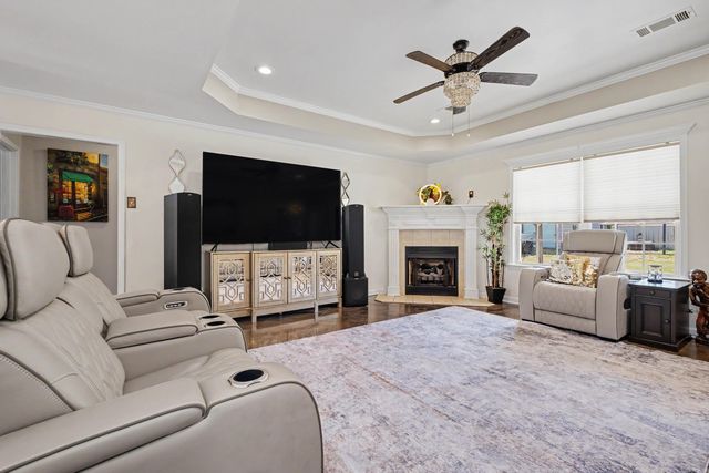 1440 oak shadows Drive, Sherwood, AR 72120