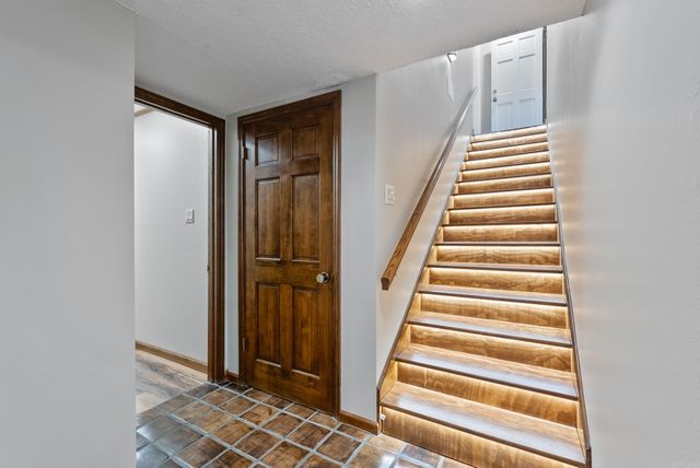 1360 Stanley Russ Rd, Conway, AR 72034