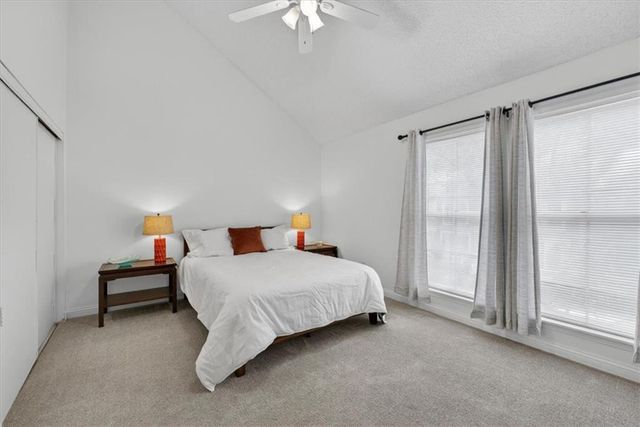 12107 W 79th Terrace, Lenexa, KS 66215