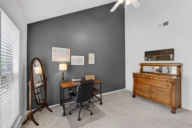 12107 W 79th Terrace, Lenexa, KS 66215