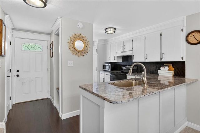 12107 W 79th Terrace, Lenexa, KS 66215