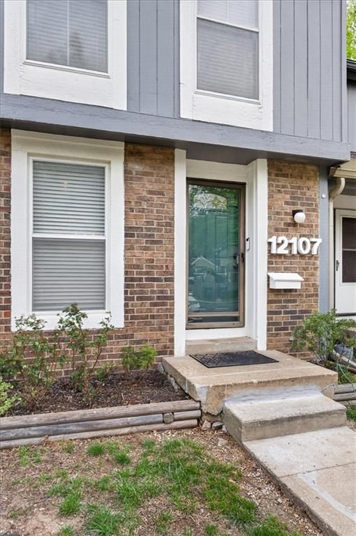 12107 W 79th Terrace, Lenexa, KS 66215
