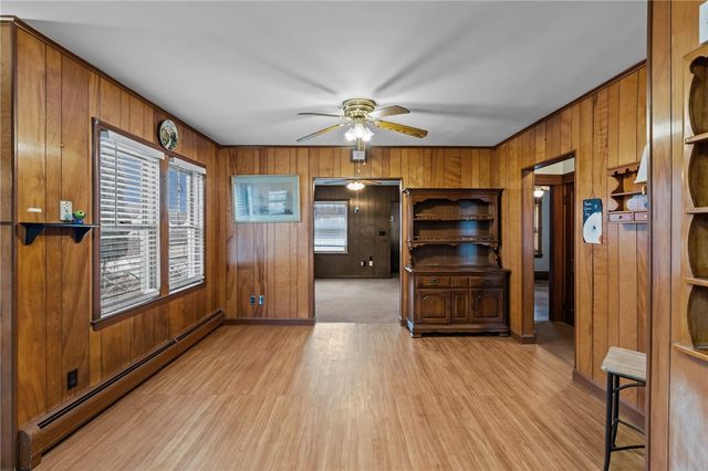 128 Warwick Road, Pawtucket, RI 02861