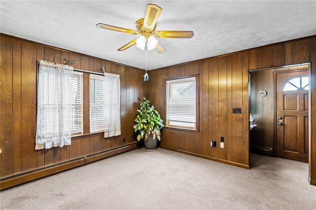 128 Warwick Road, Pawtucket, RI 02861