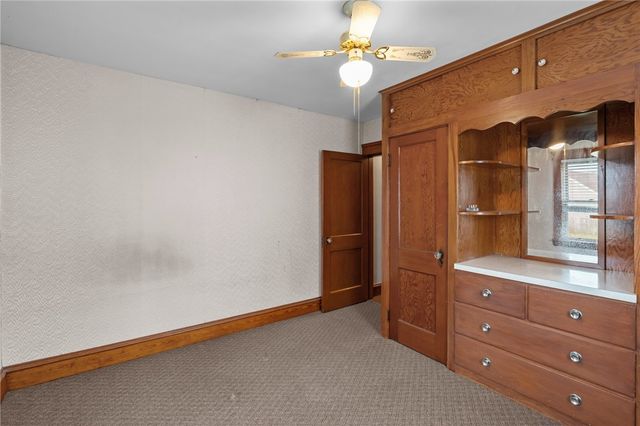 128 Warwick Road, Pawtucket, RI 02861