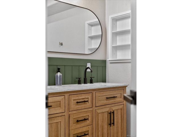 9800 Cheewall Ln, Parker, CO 80134