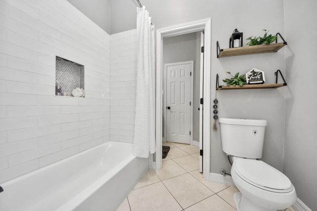 2802 Creek Bend Drive, Friendswood, TX 77546