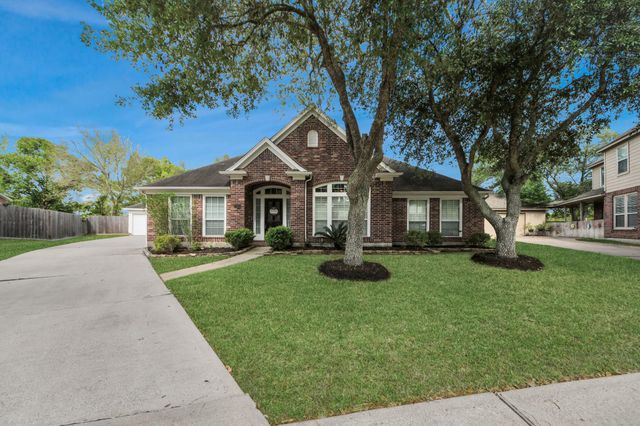 2802 Creek Bend Drive, Friendswood, TX 77546