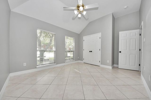 2802 Creek Bend Drive, Friendswood, TX 77546