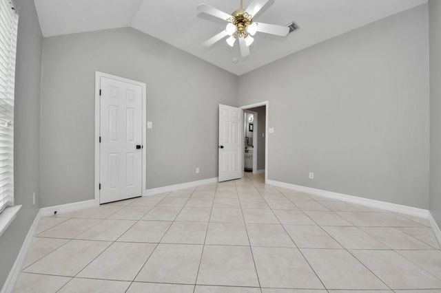 2802 Creek Bend Drive, Friendswood, TX 77546