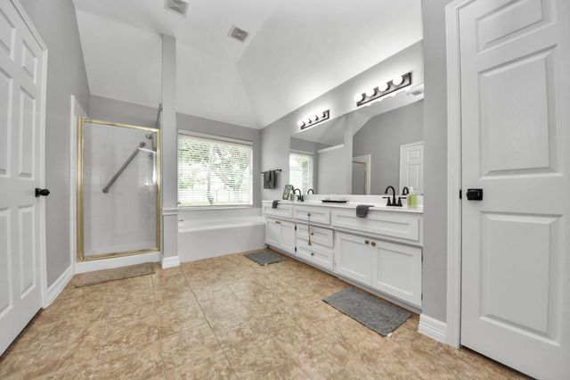 2802 Creek Bend Drive, Friendswood, TX 77546