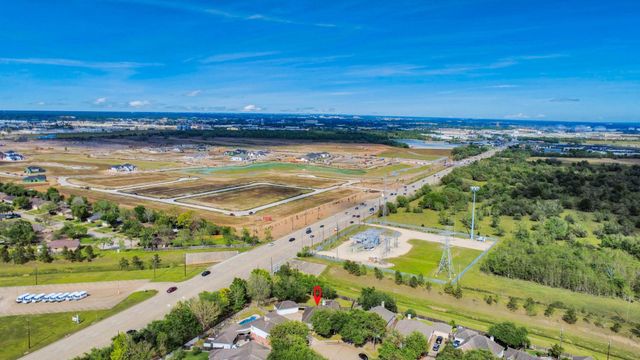 2802 Creek Bend Drive, Friendswood, TX 77546