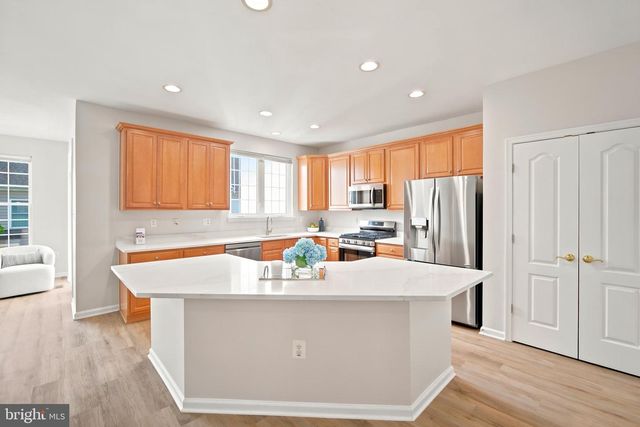 12147 MONTEITH LN, Fairfax, VA 22030
