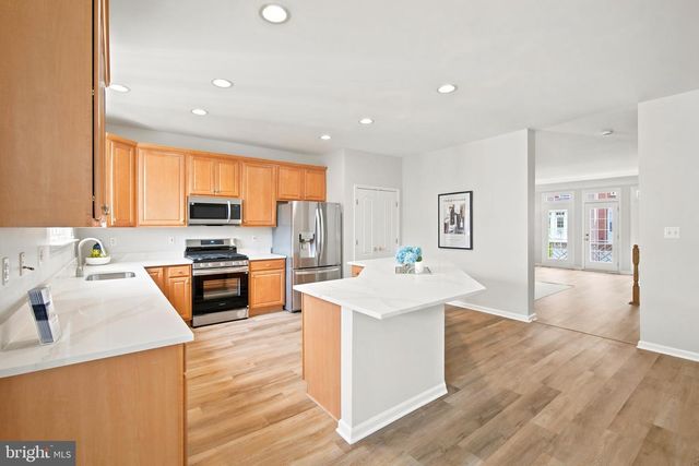 12147 MONTEITH LN, Fairfax, VA 22030