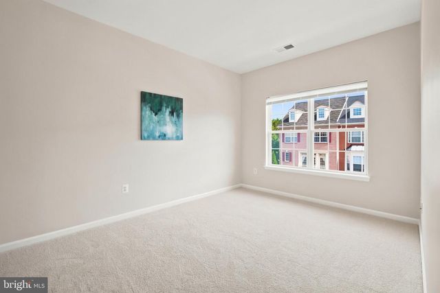 12147 MONTEITH LN, Fairfax, VA 22030