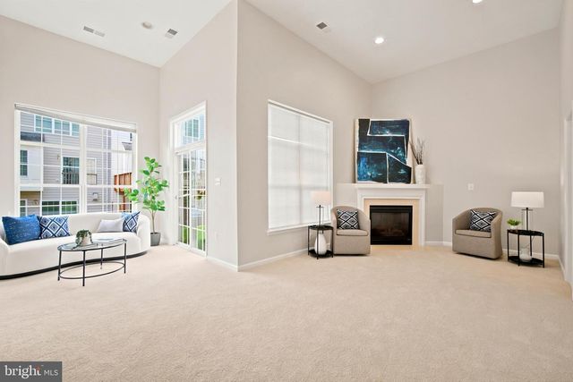 12147 MONTEITH LN, Fairfax, VA 22030