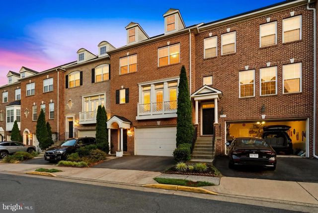 12147 MONTEITH LN, Fairfax, VA 22030