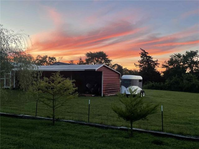 2462 Hilltop Road, Marshall, AR 72650