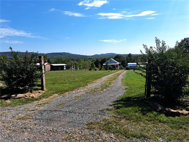 2462 Hilltop Road, Marshall, AR 72650