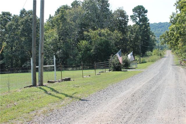 2462 Hilltop Road, Marshall, AR 72650