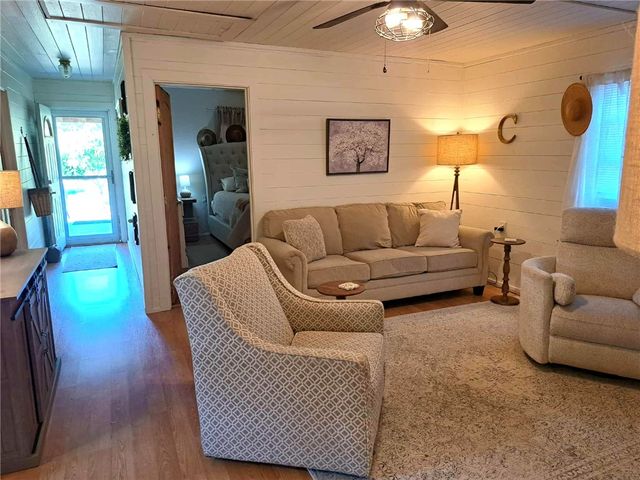 2462 Hilltop Road, Marshall, AR 72650