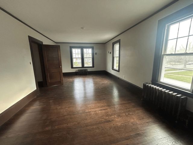 122 Bellevue Ave, Springfield, MA 01108