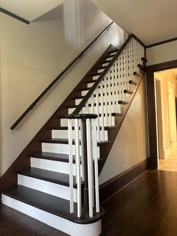 122 Bellevue Ave, Springfield, MA 01108