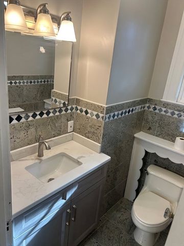 122 Bellevue Ave, Springfield, MA 01108