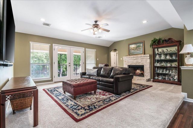 58 Cottondale RD, The Hills, TX 78738
