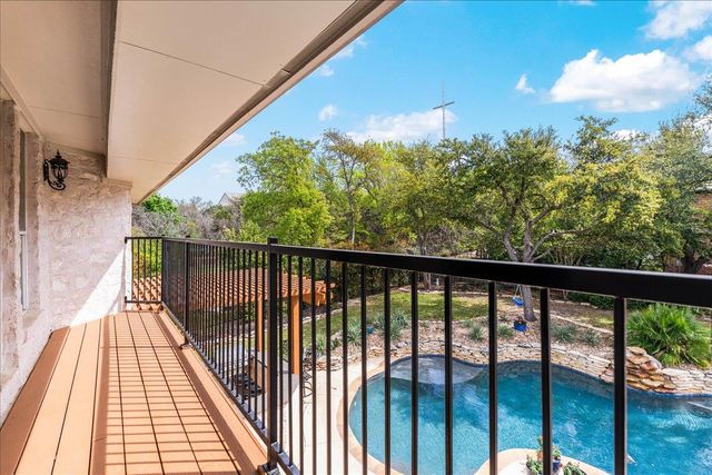 58 Cottondale RD, The Hills, TX 78738
