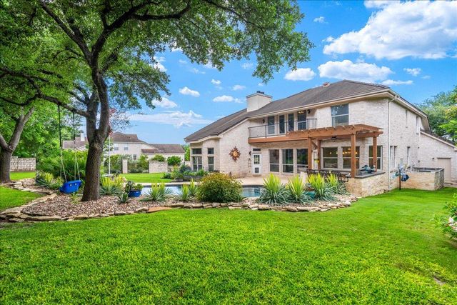 58 Cottondale RD, The Hills, TX 78738