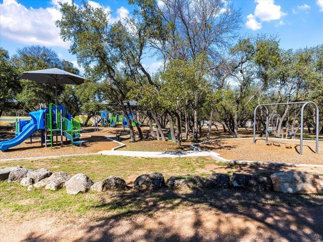 58 Cottondale RD, The Hills, TX 78738