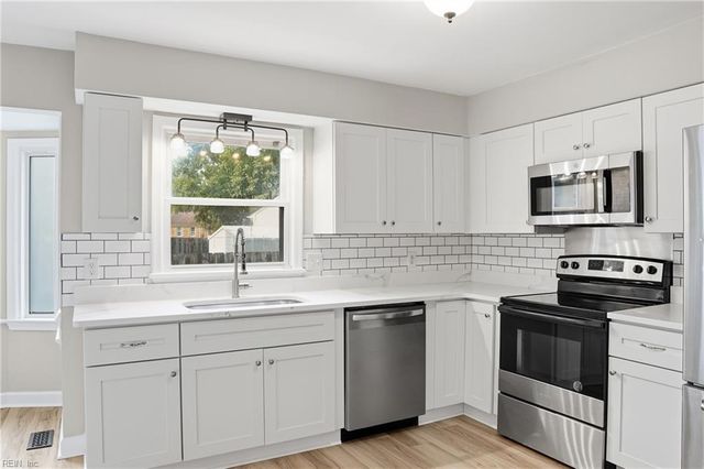 805 Fordson WAY, Chesapeake, VA 23320
