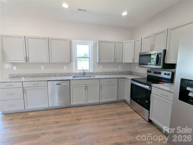 258 E East Avenue, Monroe, NC 28110
