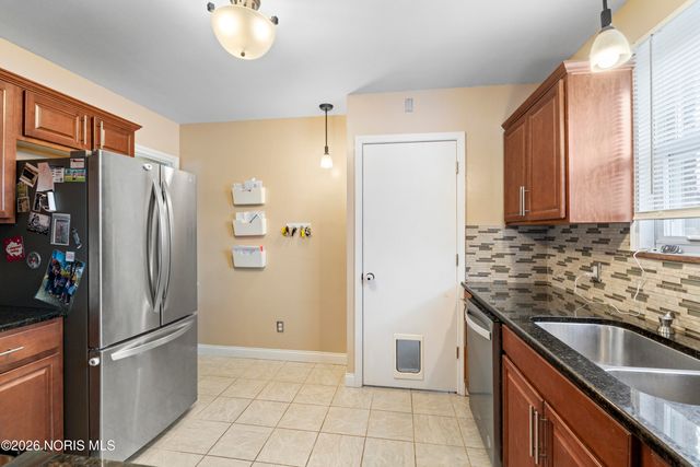 345 Hillside Drive, Rossford, OH 43460