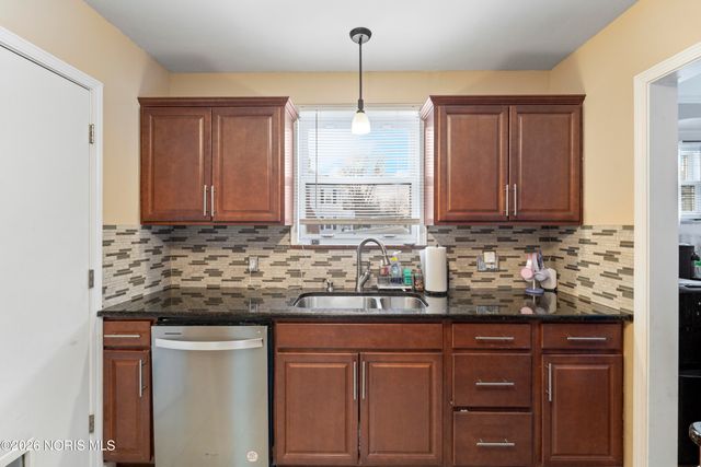 345 Hillside Drive, Rossford, OH 43460