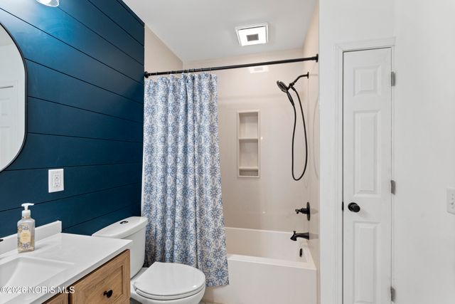 345 Hillside Drive, Rossford, OH 43460