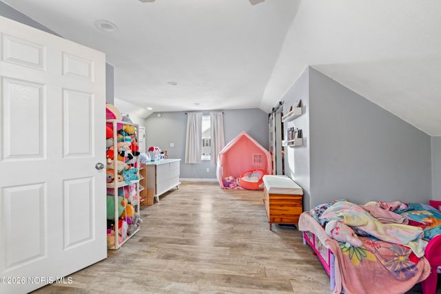 345 Hillside Drive, Rossford, OH 43460