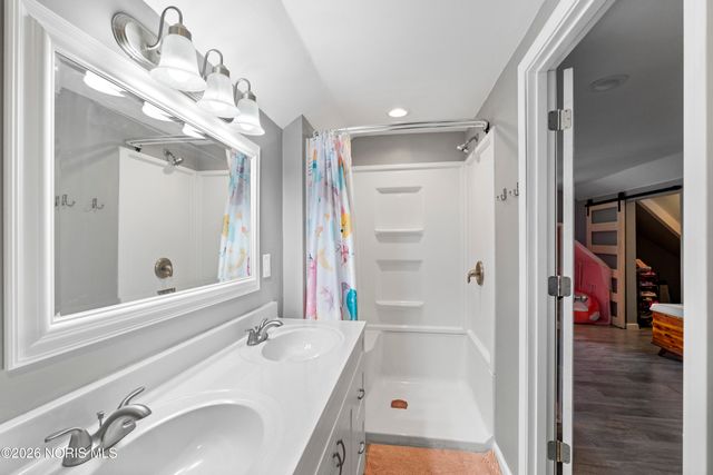 345 Hillside Drive, Rossford, OH 43460